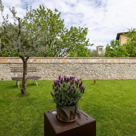 Apartament Il Giardino Segreto-1 By Interhome